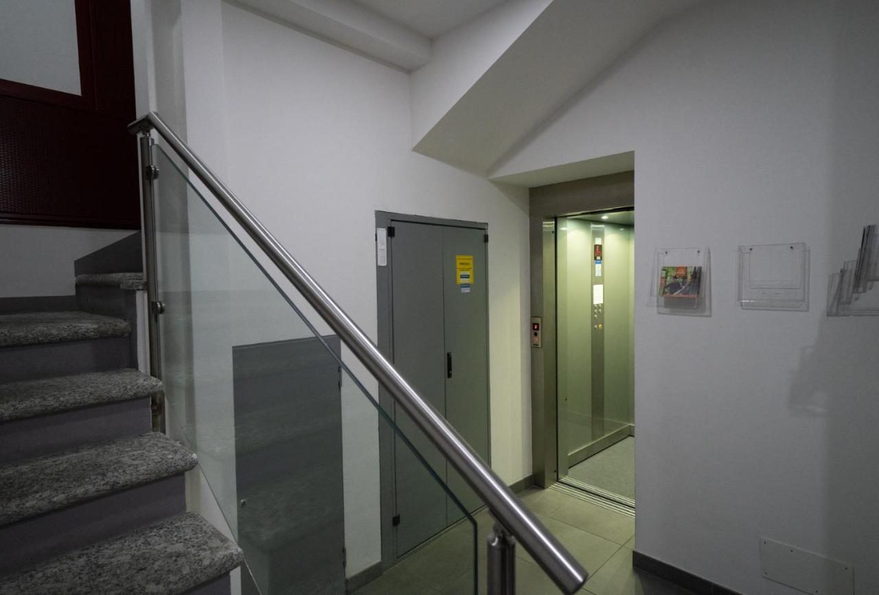 Residence Santabbondio โกโม ภายนอก รูปภาพ